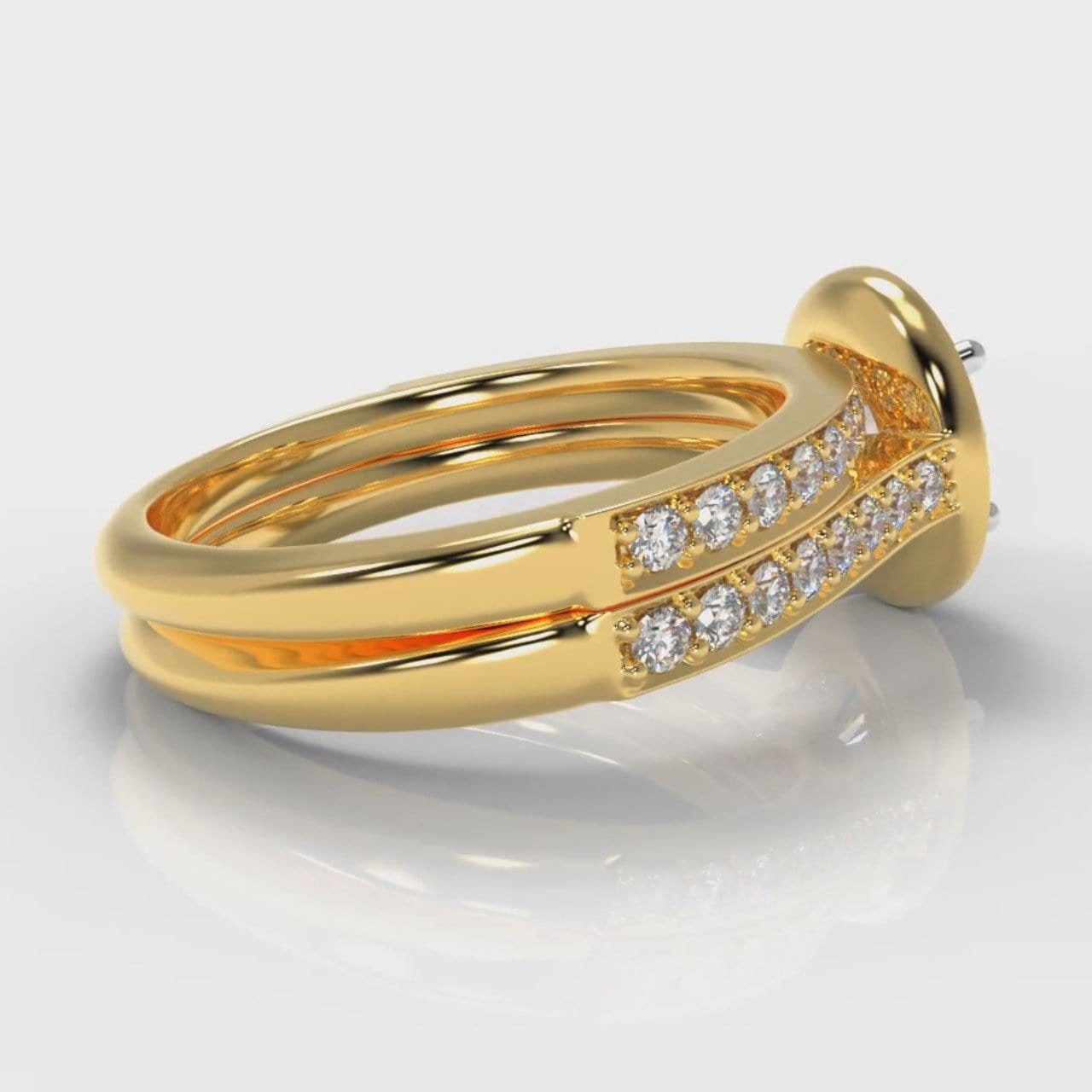 Pavé Round Brilliant Diamond Halo Bridal Set - Yellow Gold