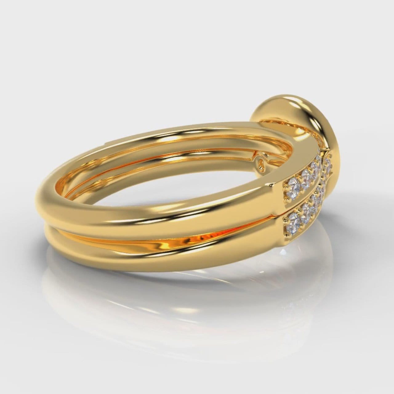 Pavé Round Brilliant Diamond Halo Bridal Set - Yellow Gold