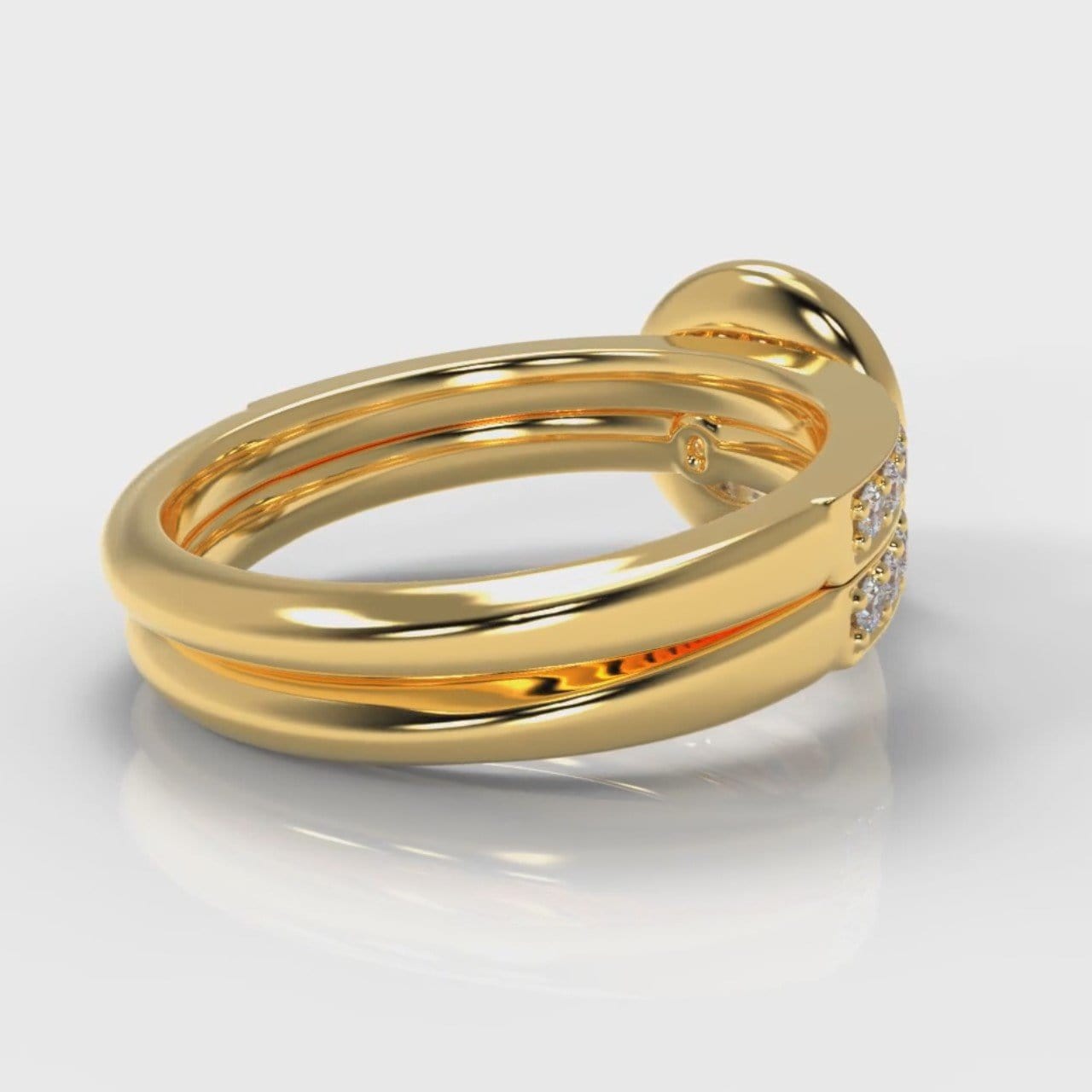 Pavé Round Brilliant Diamond Halo Bridal Set - Yellow Gold