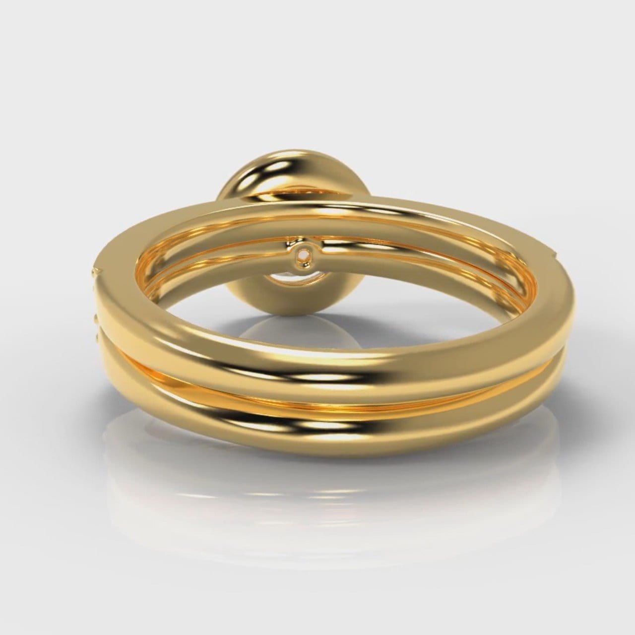 Pavé Round Brilliant Diamond Halo Bridal Set - Yellow Gold
