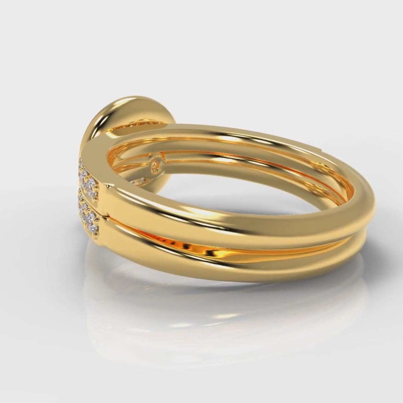 Pavé Round Brilliant Diamond Halo Bridal Set - Yellow Gold