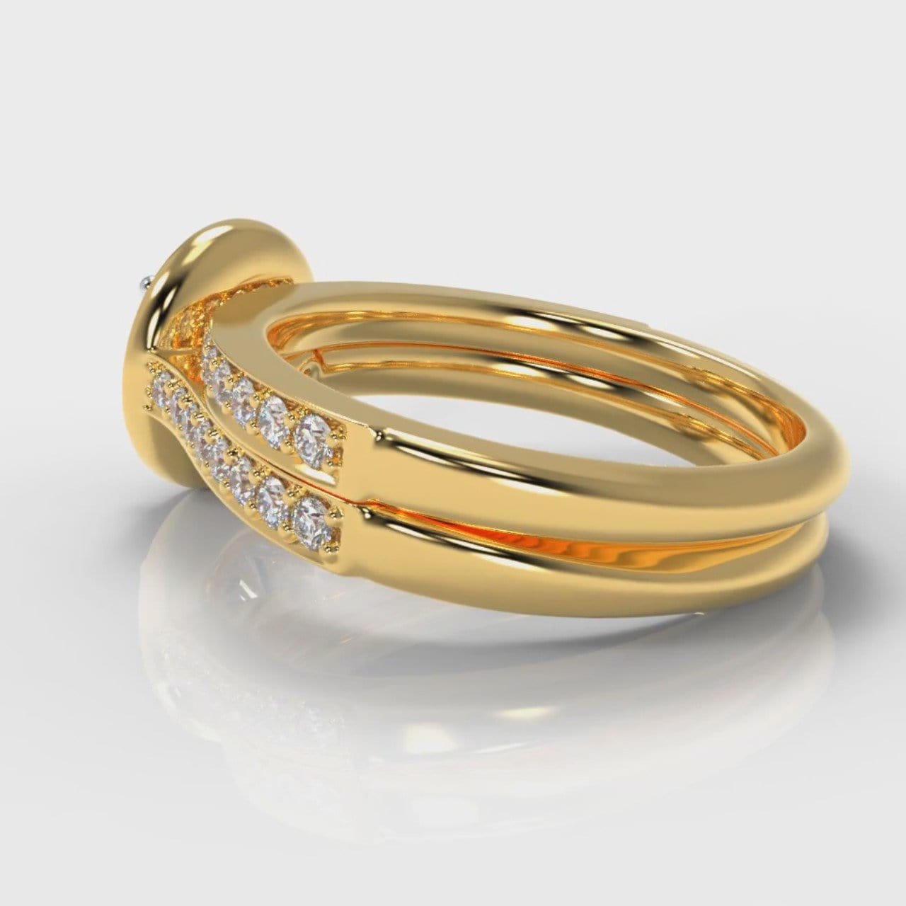 Pavé Round Brilliant Diamond Halo Bridal Set - Yellow Gold