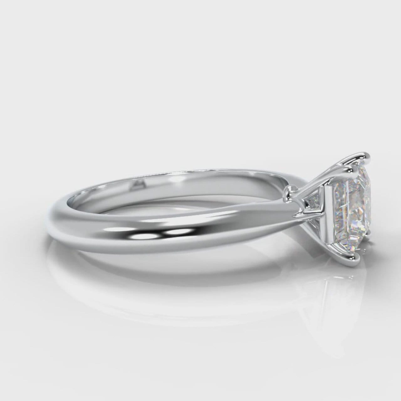 Carrée Solitaire Princess Cut Diamond Engagement Ring
