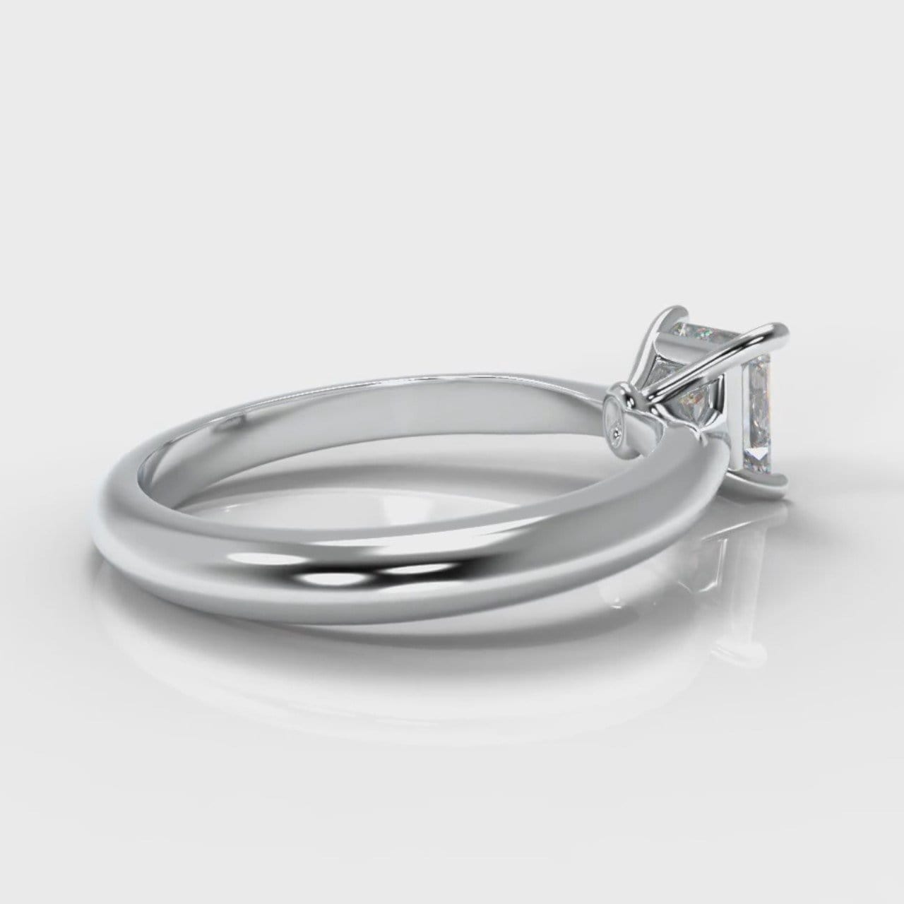 Carrée Solitaire Princess Cut Diamond Engagement Ring