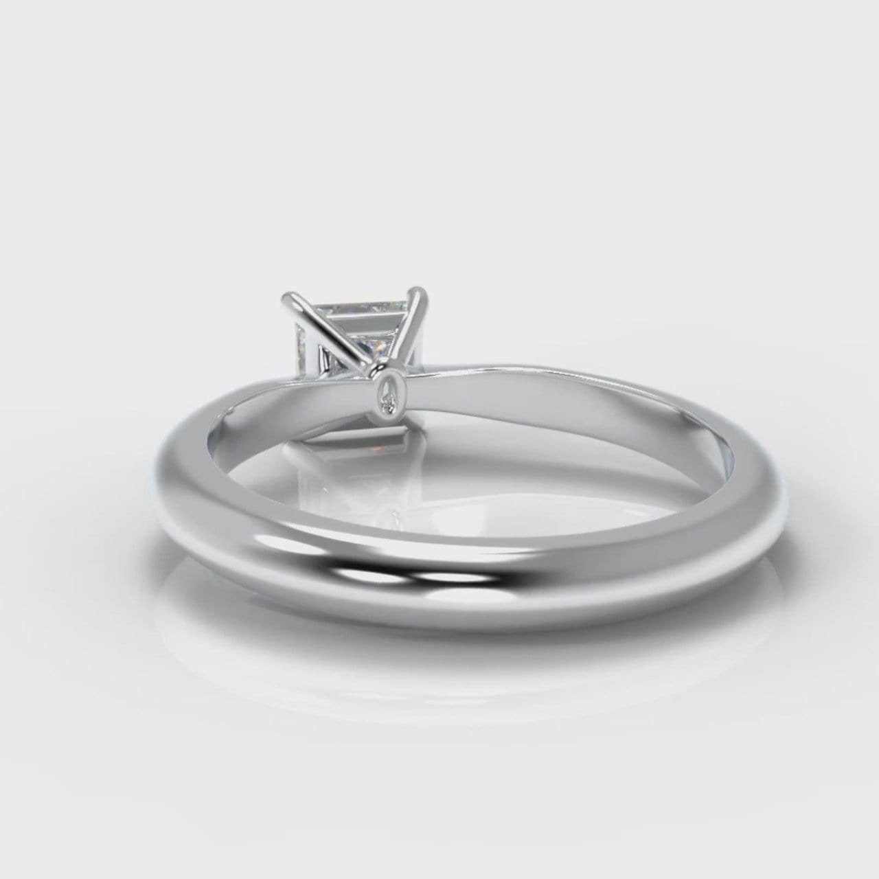 Carrée Solitaire Princess Cut Diamond Engagement Ring