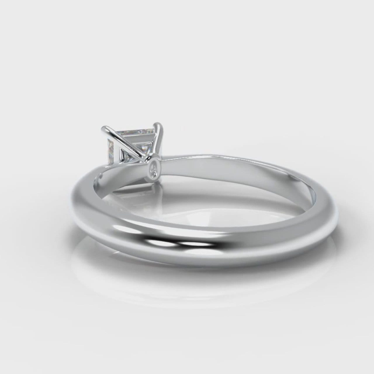 Carrée Solitaire Princess Cut Diamond Engagement Ring