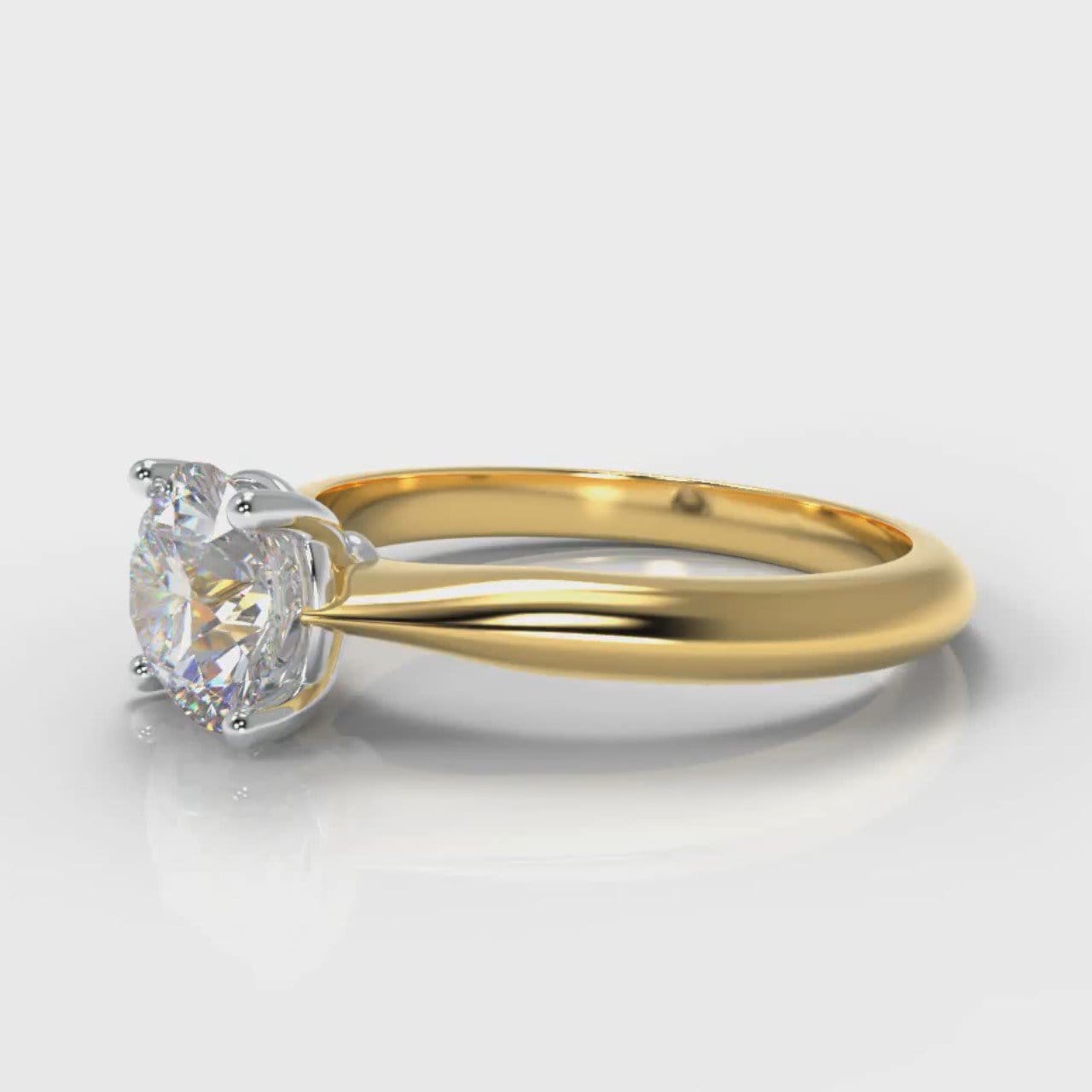 Carrée Solitaire Round Brilliant Diamond Engagement Ring - Yellow Gold