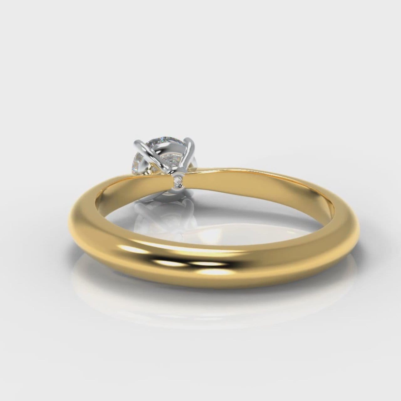 Carrée Solitaire Round Brilliant Diamond Engagement Ring - Yellow Gold