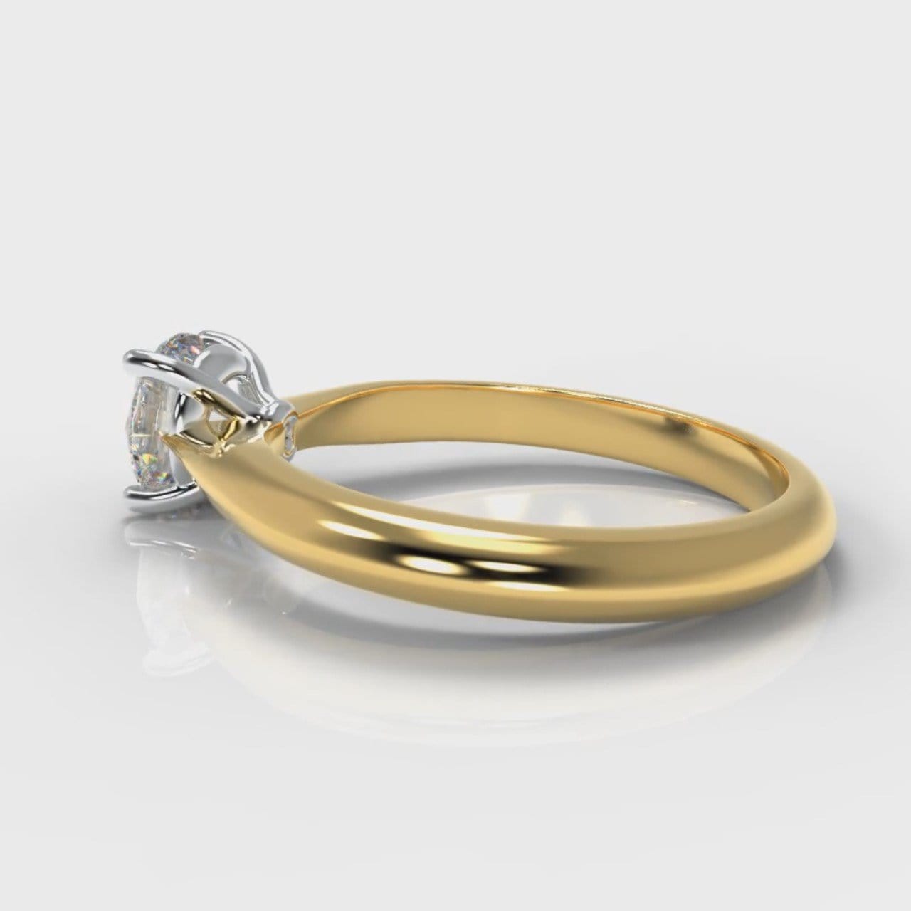 Carrée Solitaire Round Brilliant Diamond Engagement Ring - Yellow Gold