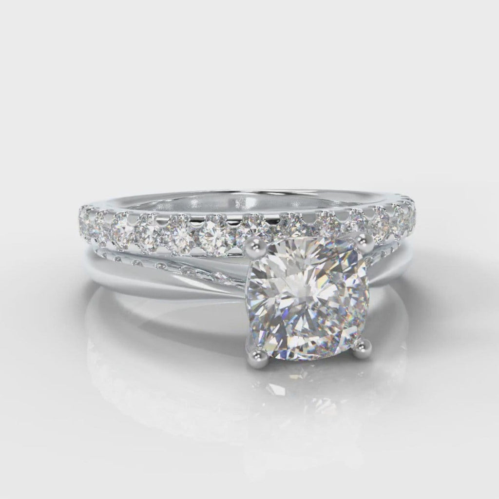 Carrée Solitaire Cushion Cut Diamond Bridal Set