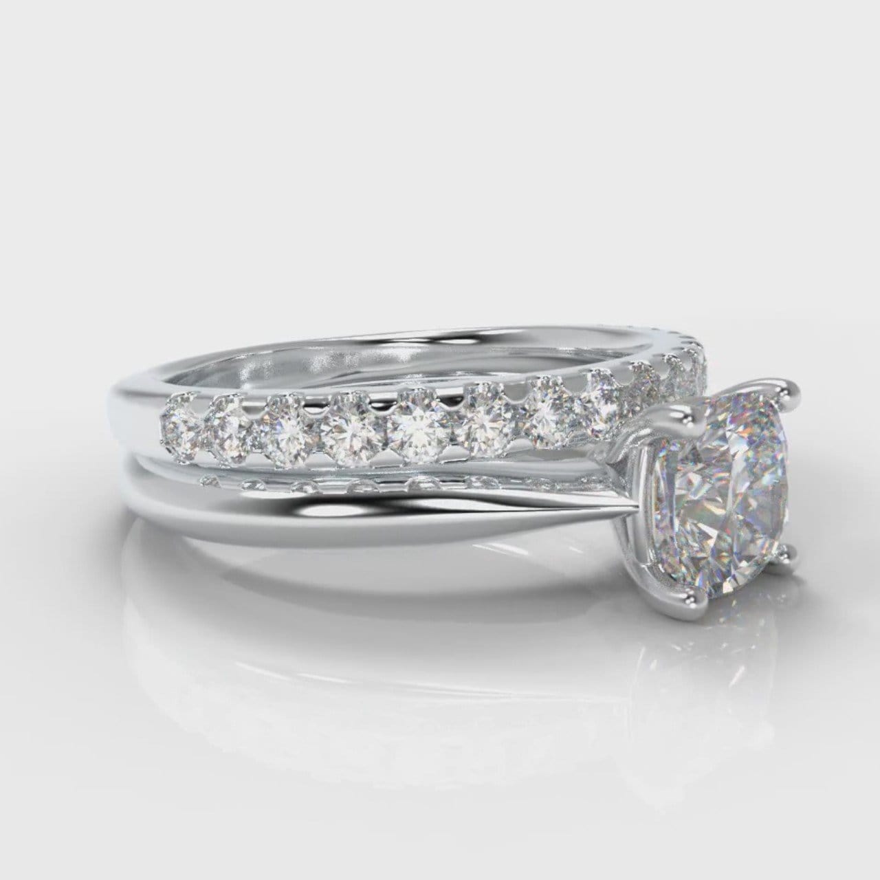 Carrée Solitaire Cushion Cut Diamond Bridal Set
