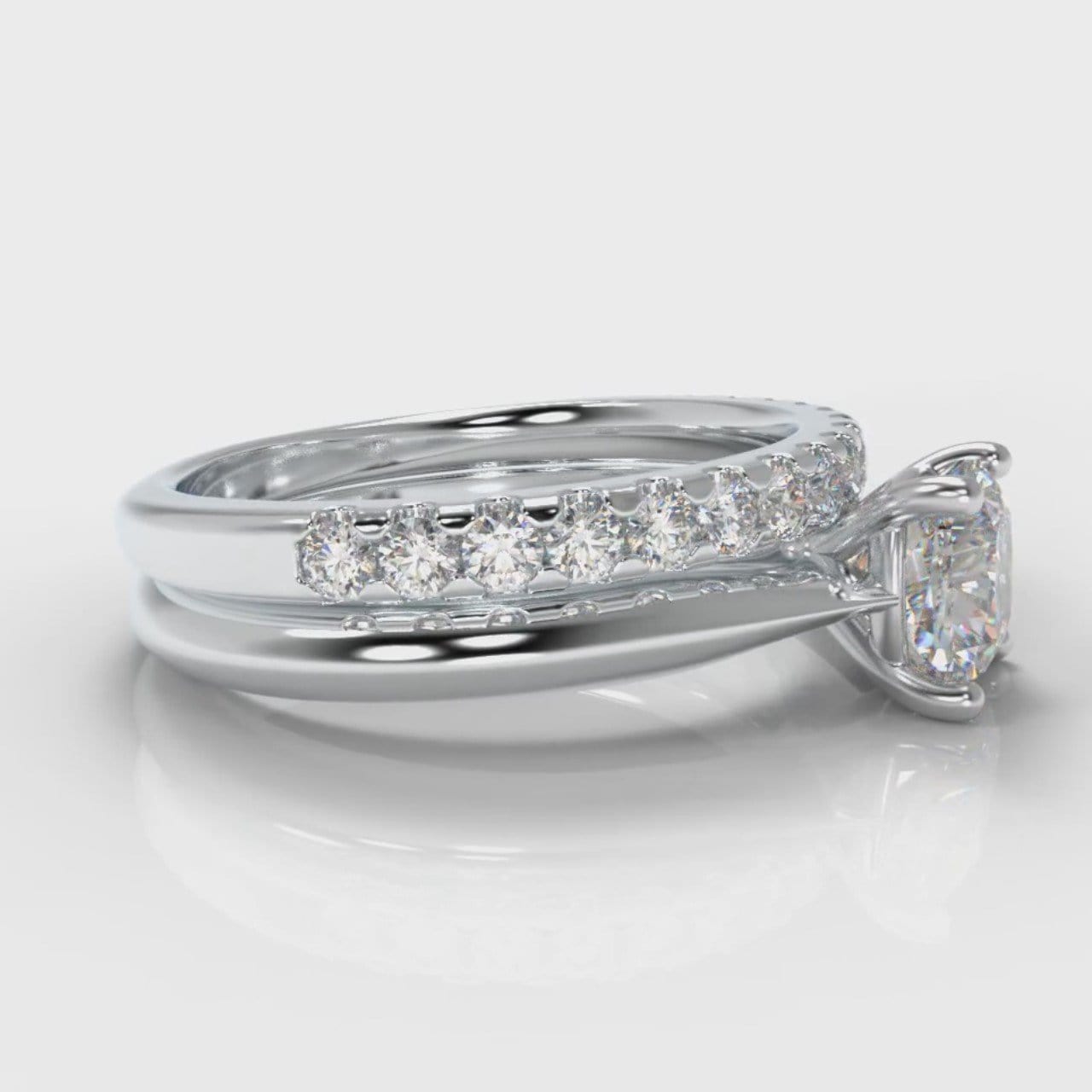 Carrée Solitaire Cushion Cut Diamond Bridal Set