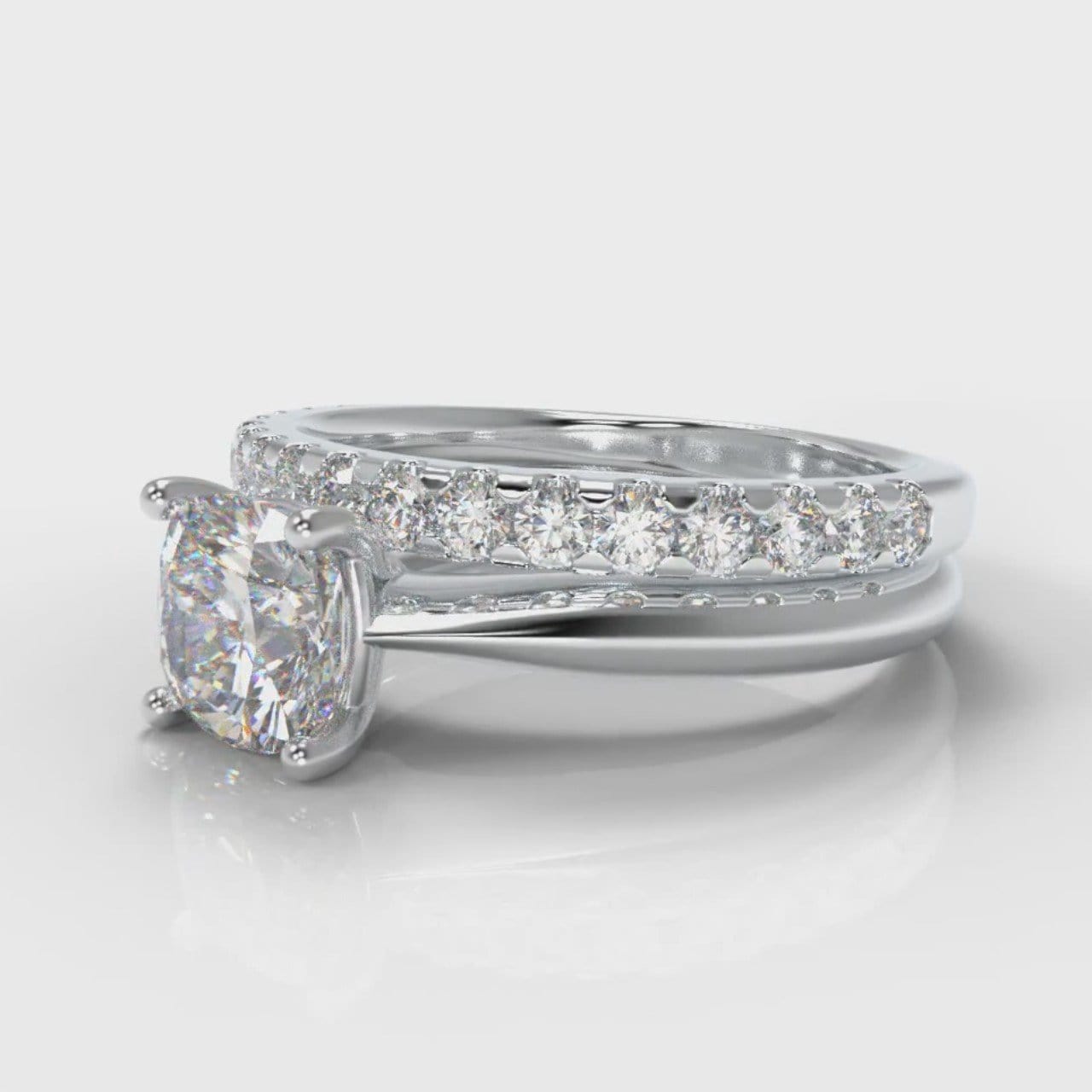 Carrée Solitaire Cushion Cut Diamond Bridal Set