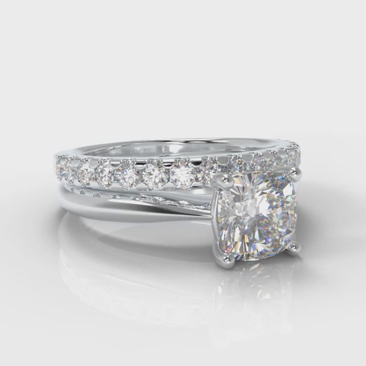 Carrée Solitaire Cushion Cut Diamond Bridal Set