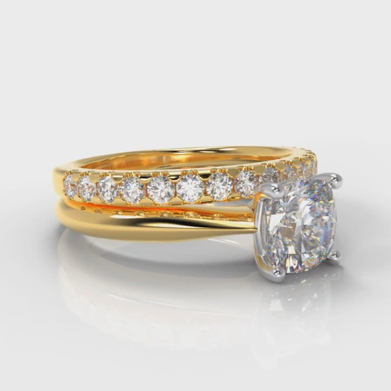 Carrée Solitaire Cushion Cut Diamond Bridal Set - Yellow Gold