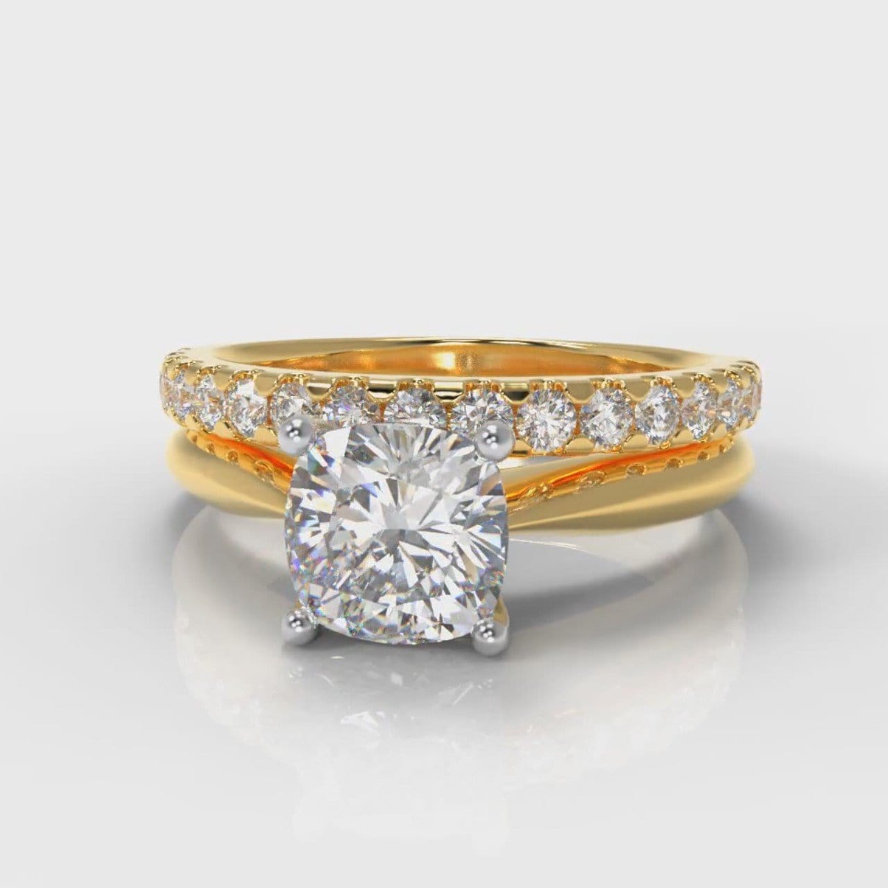 Carrée Solitaire Cushion Cut Diamond Bridal Set - Yellow Gold