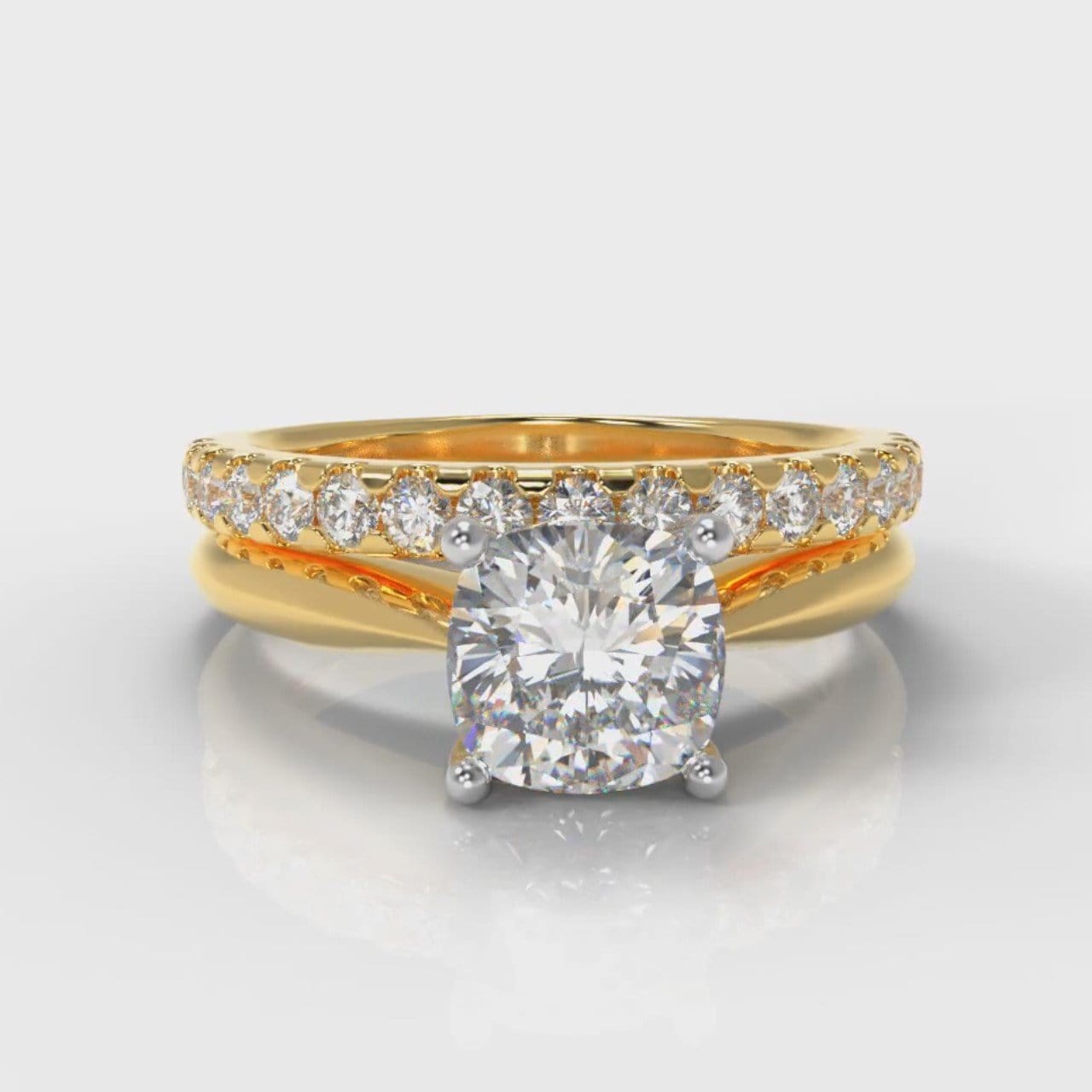 Carrée Solitaire Cushion Cut Diamond Bridal Set - Yellow Gold