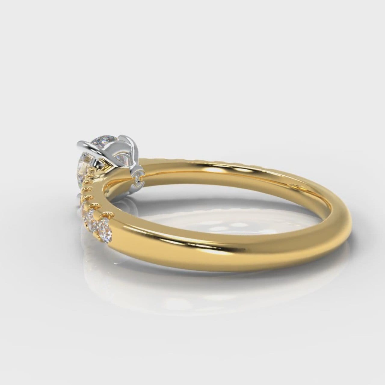 Carrée Micropavé Round Brilliant Diamond Engagement Ring - Yellow Gold
