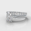 Carrée Solitaire Oval Diamond Bridal Set