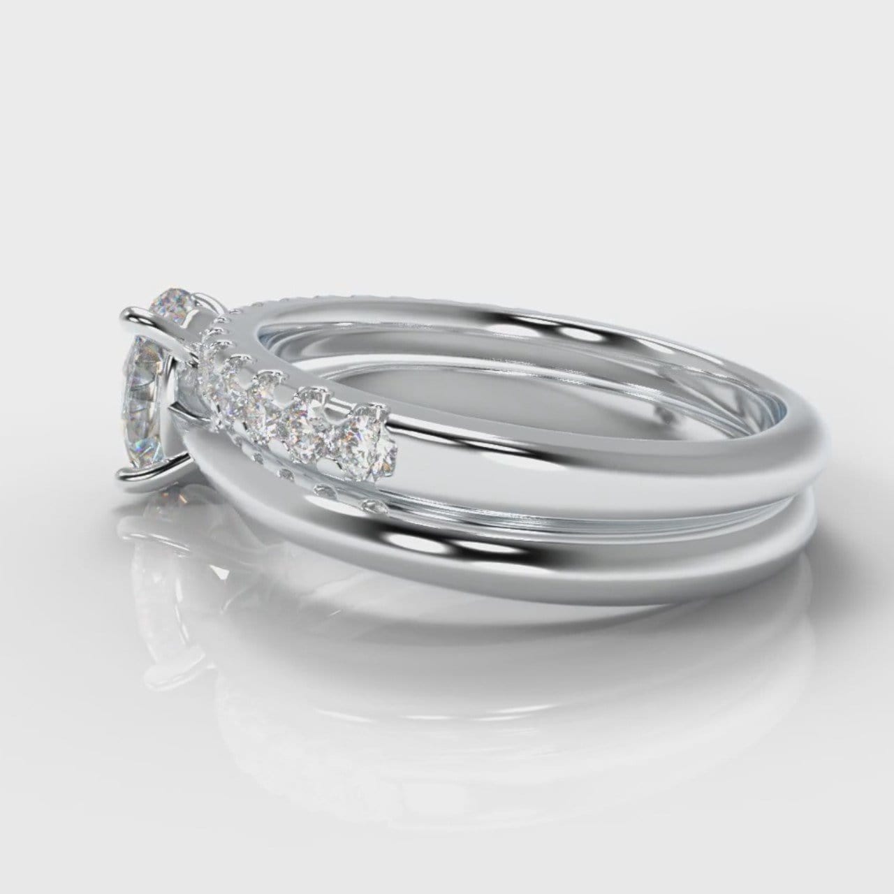 Carrée Solitaire Oval Diamond Bridal Set