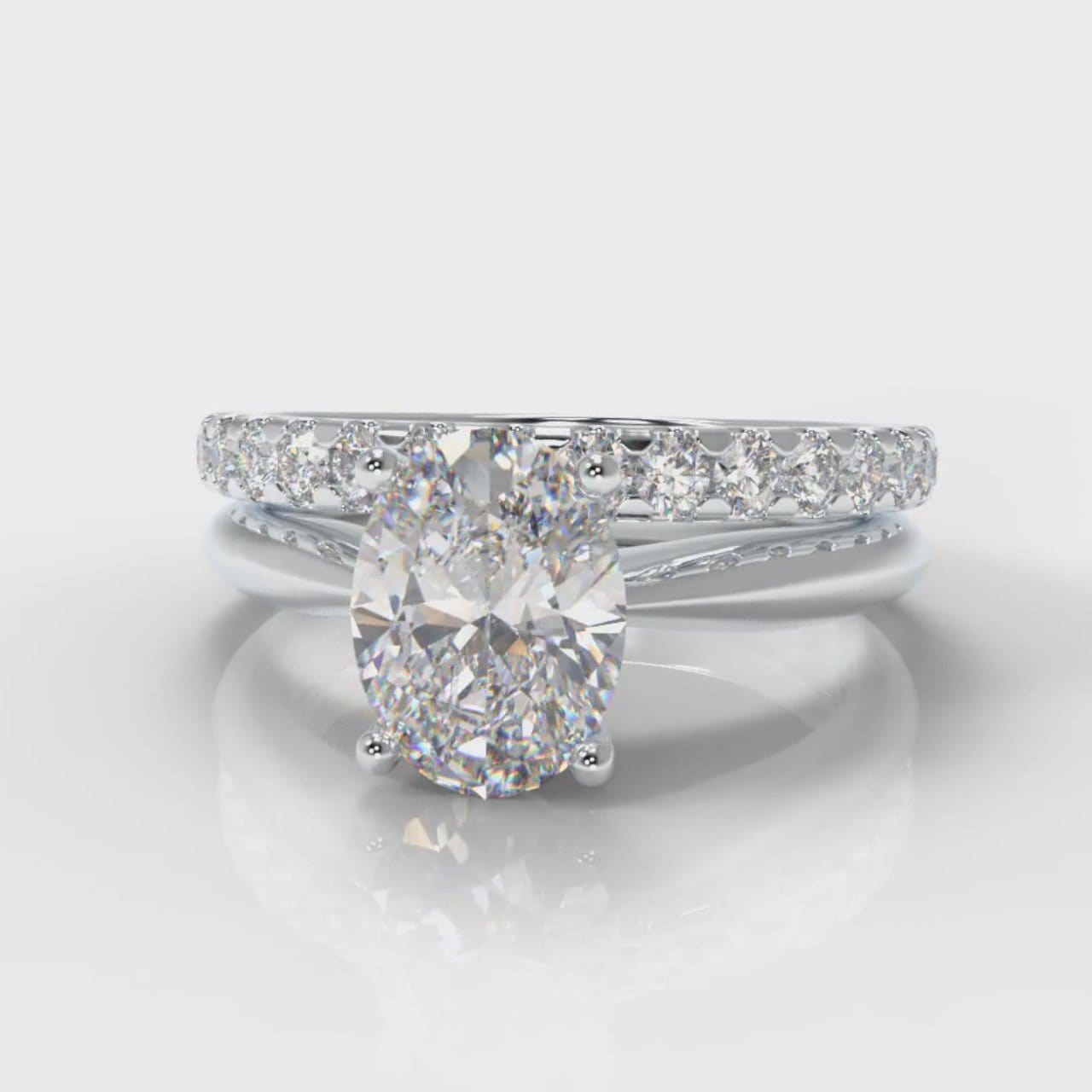 Carrée Solitaire Oval Diamond Bridal Set