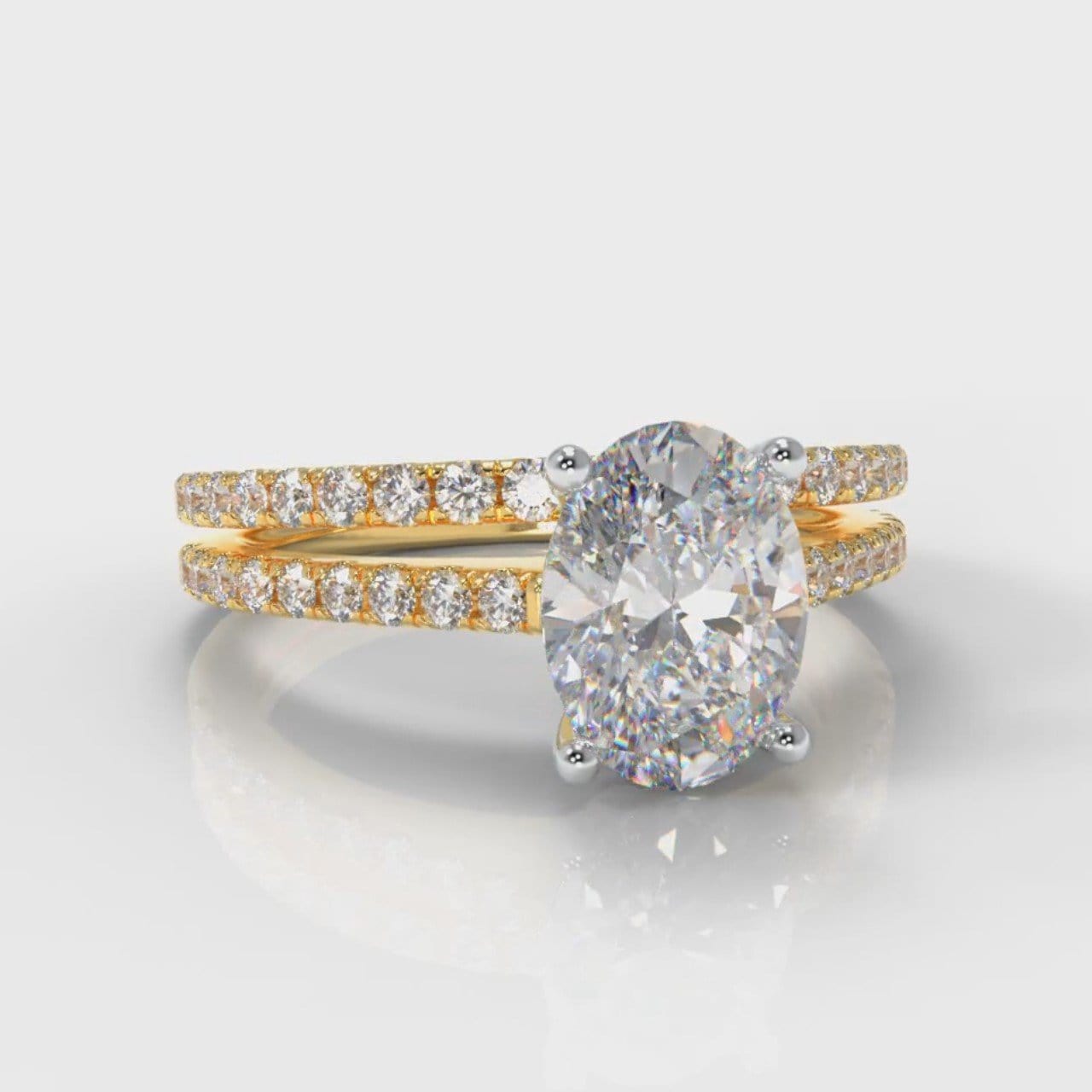 Petite Micropavé Oval Diamond Bridal Set - Yellow Gold