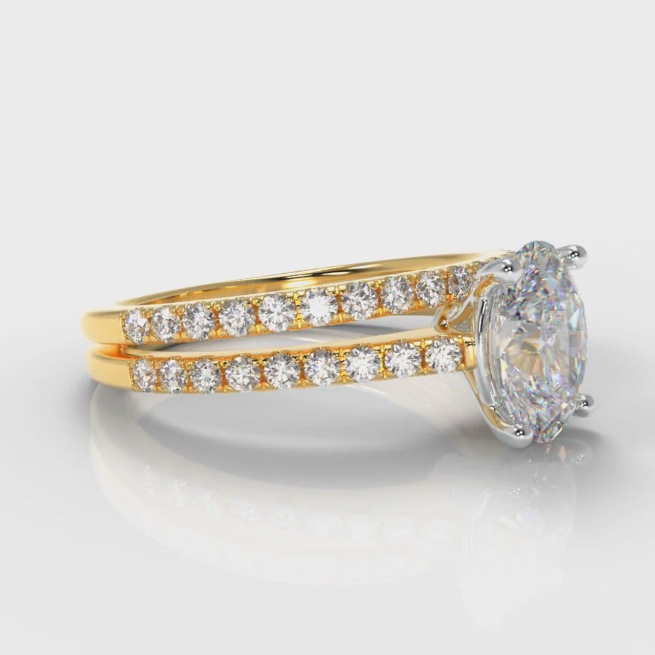 Petite Micropavé Oval Diamond Bridal Set - Yellow Gold