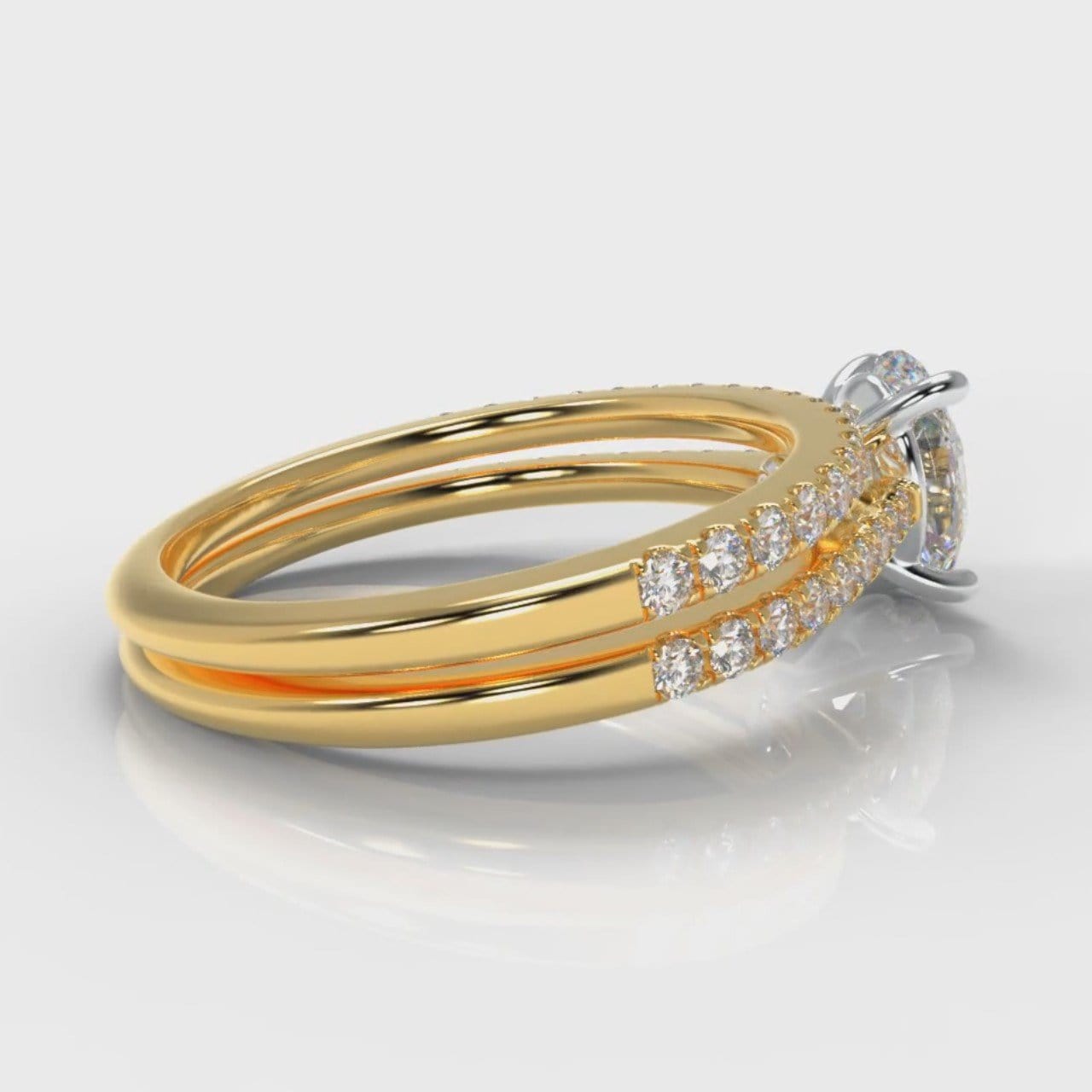 Petite Micropavé Oval Diamond Bridal Set - Yellow Gold