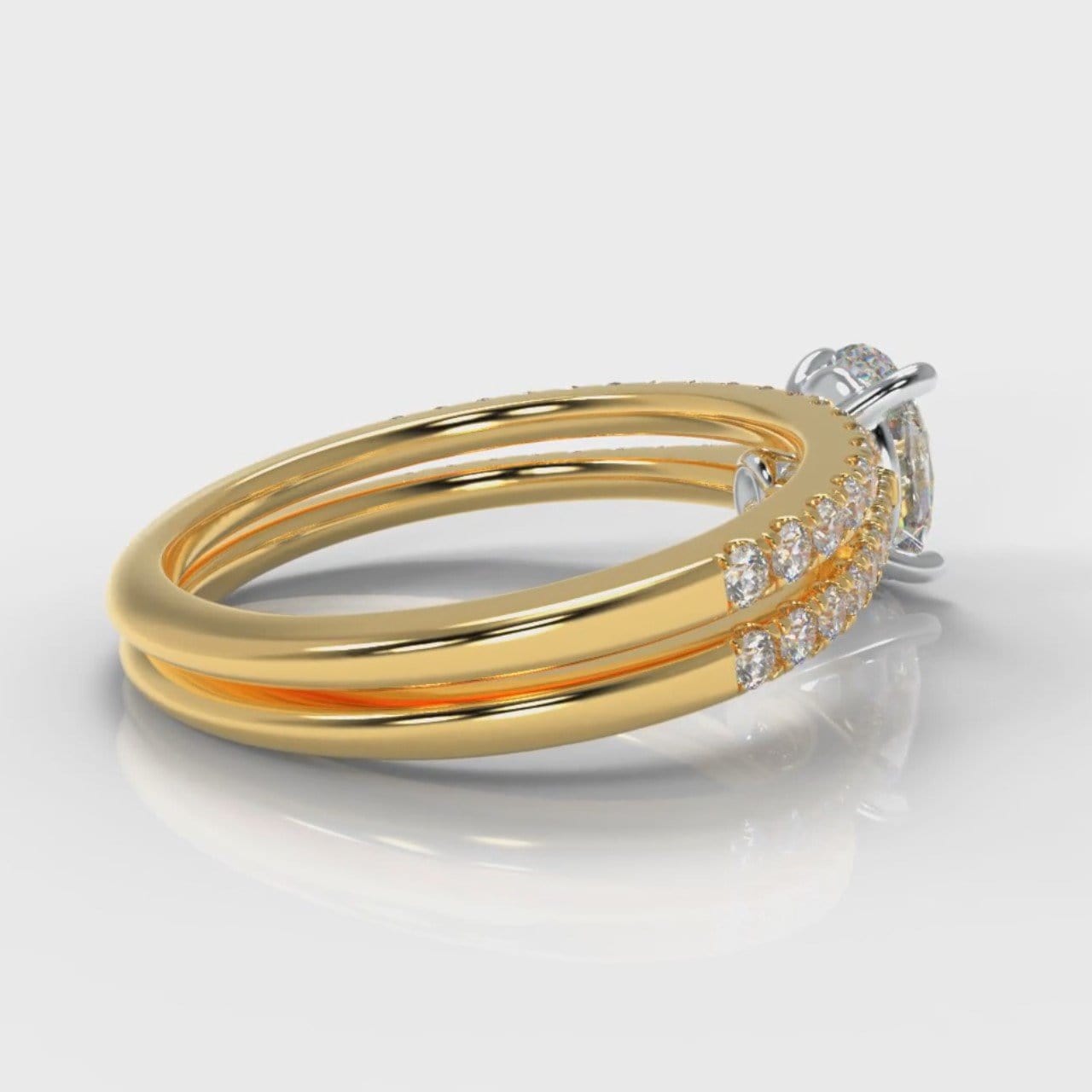 Petite Micropavé Oval Diamond Bridal Set - Yellow Gold