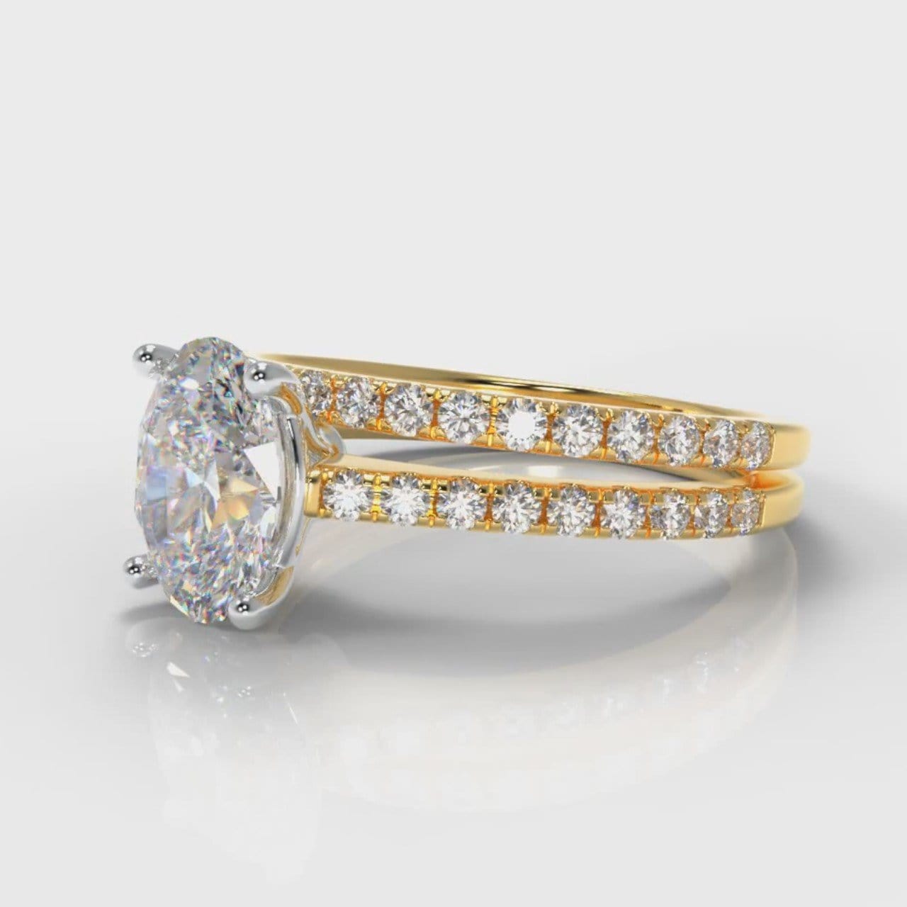 Petite Micropavé Oval Diamond Bridal Set - Yellow Gold