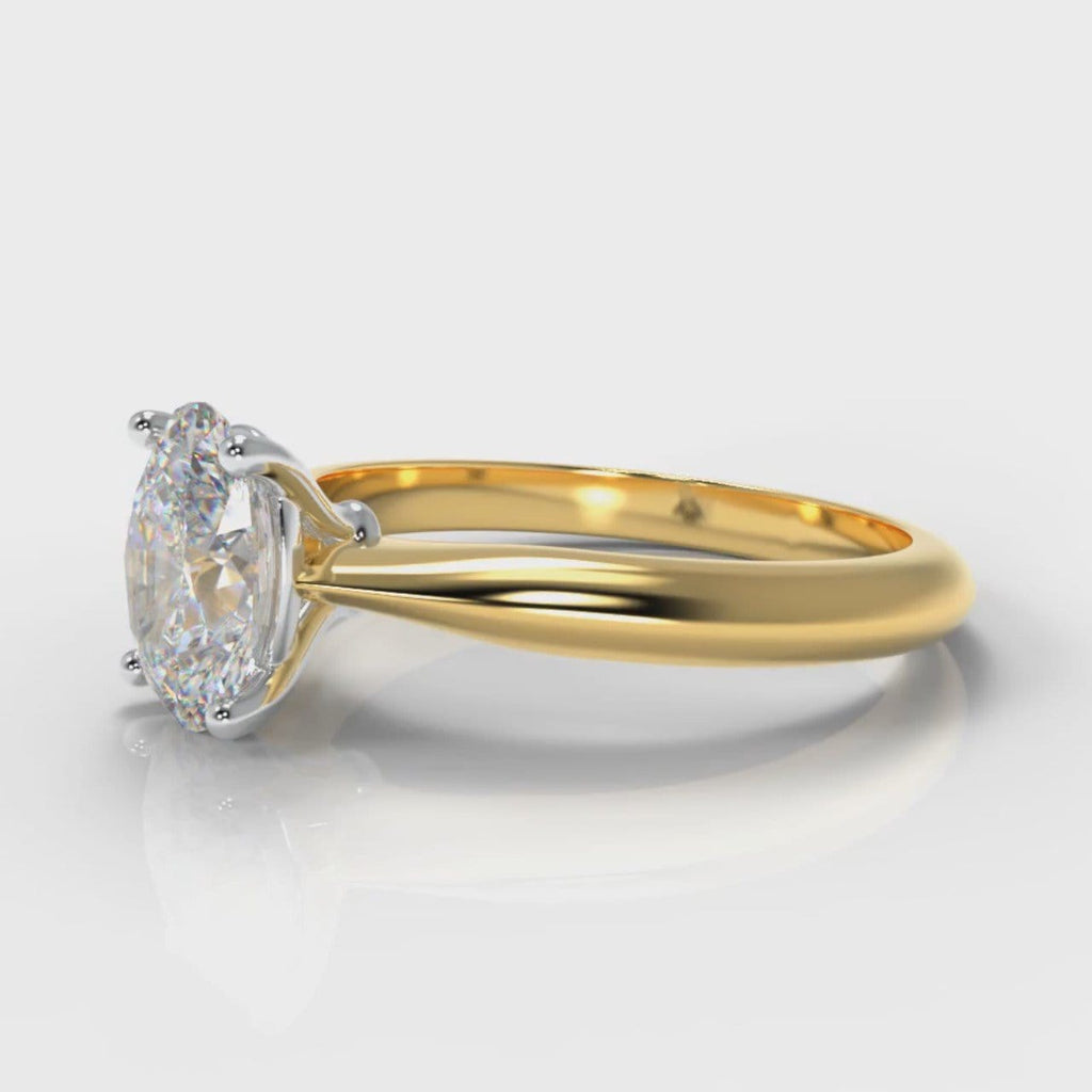 Carrée Solitaire Oval Diamond Engagement Ring - Yellow Gold