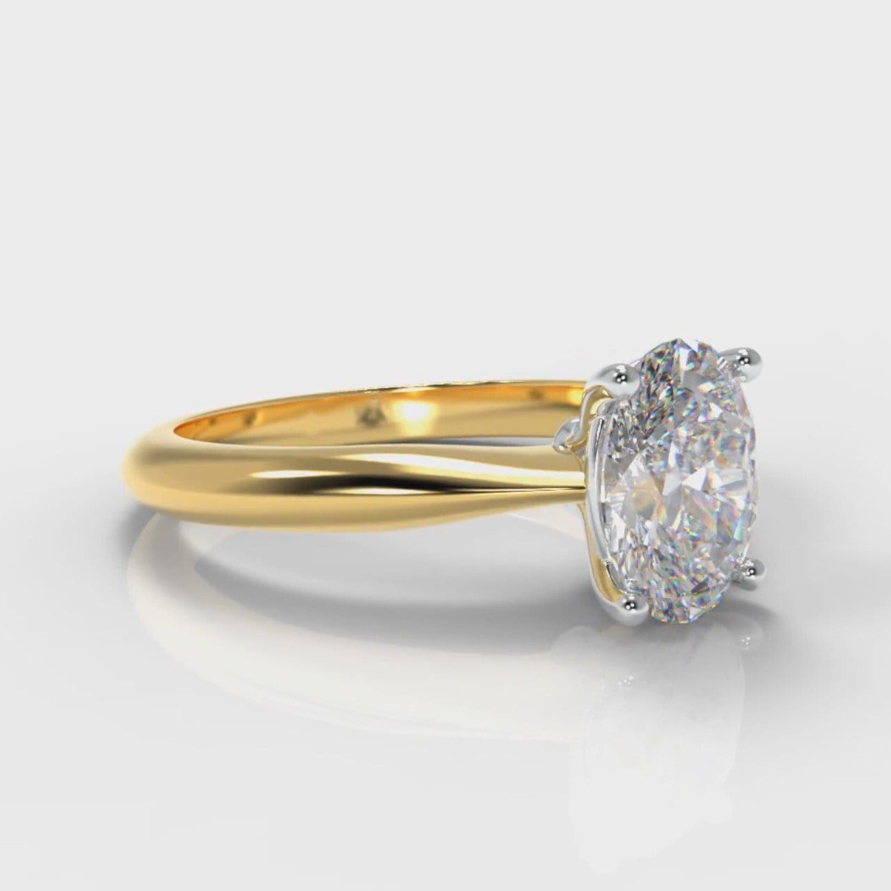 Carrée Solitaire Oval Diamond Engagement Ring - Yellow Gold