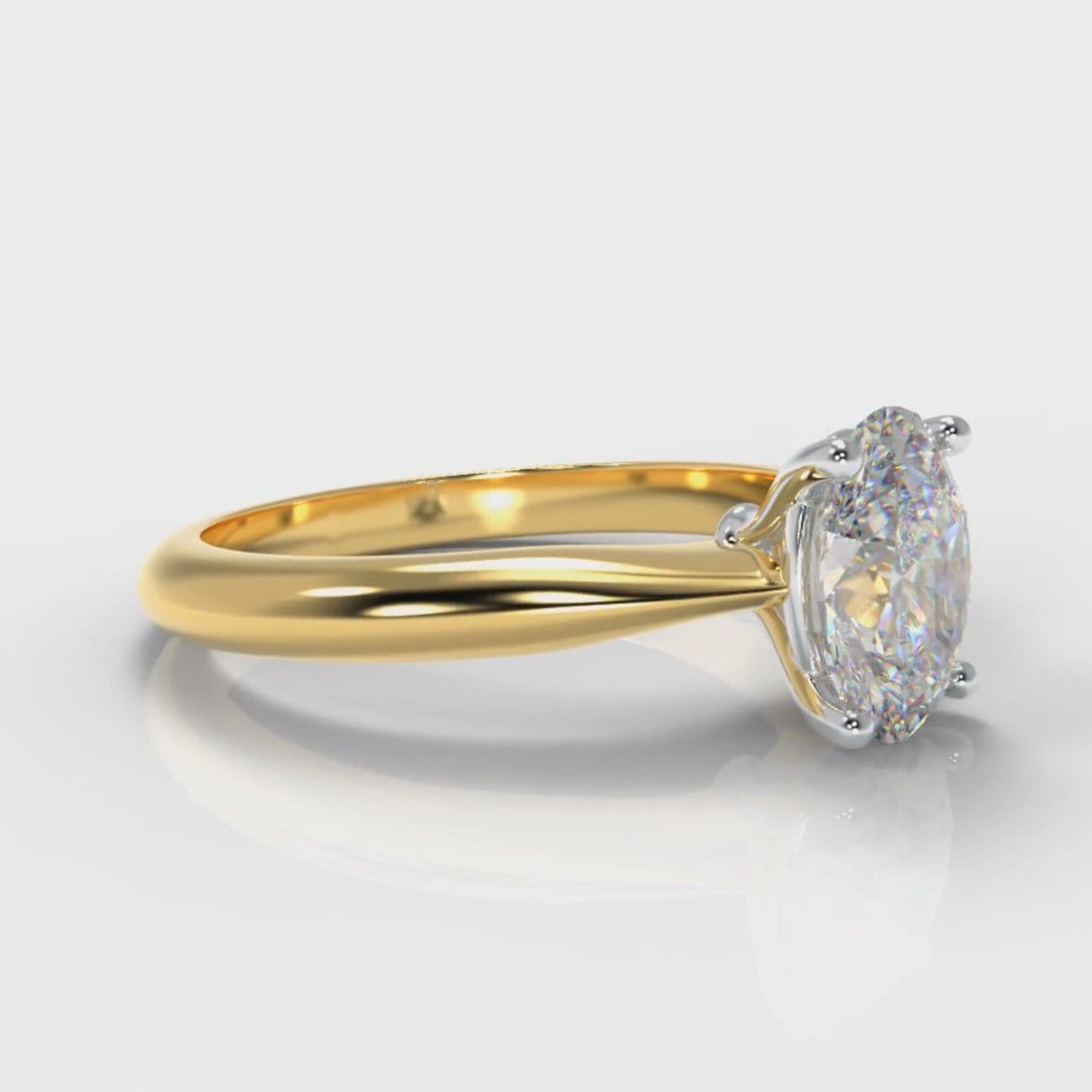 Carrée Solitaire Oval Diamond Engagement Ring - Yellow Gold