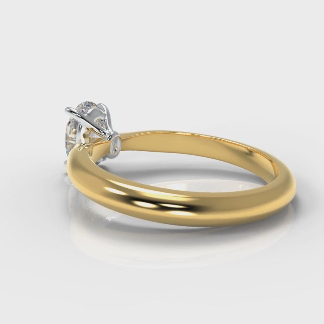 Carrée Solitaire Oval Diamond Engagement Ring - Yellow Gold