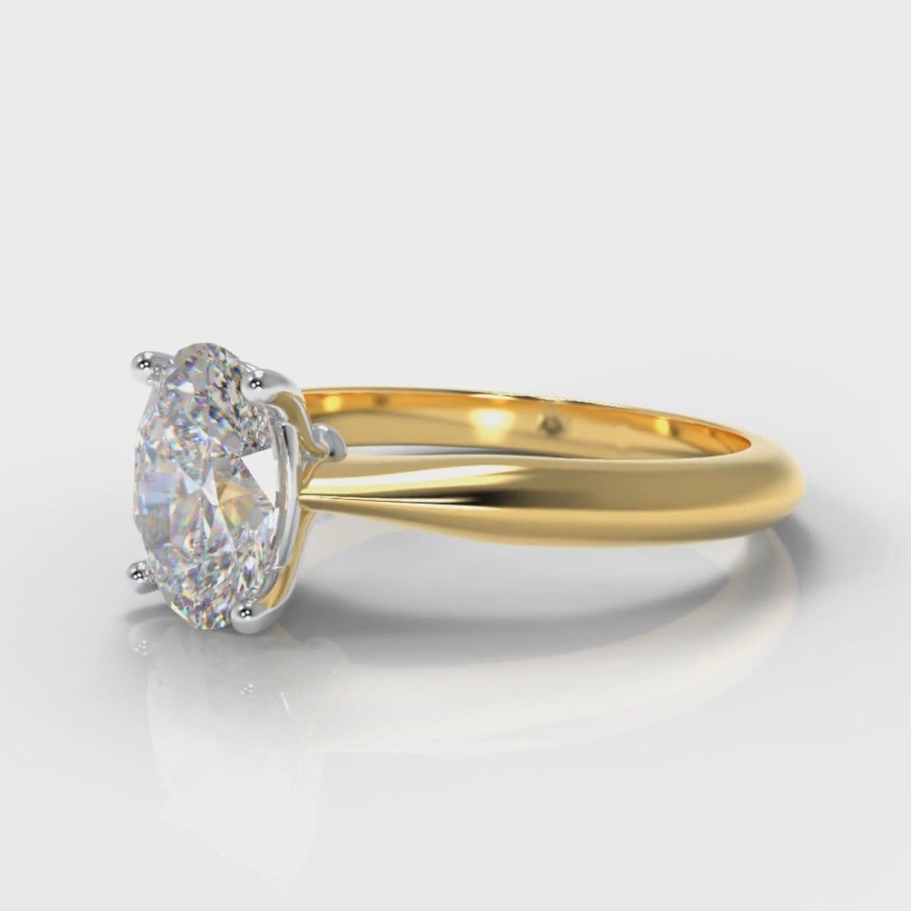 Carrée Solitaire Oval Diamond Engagement Ring - Yellow Gold