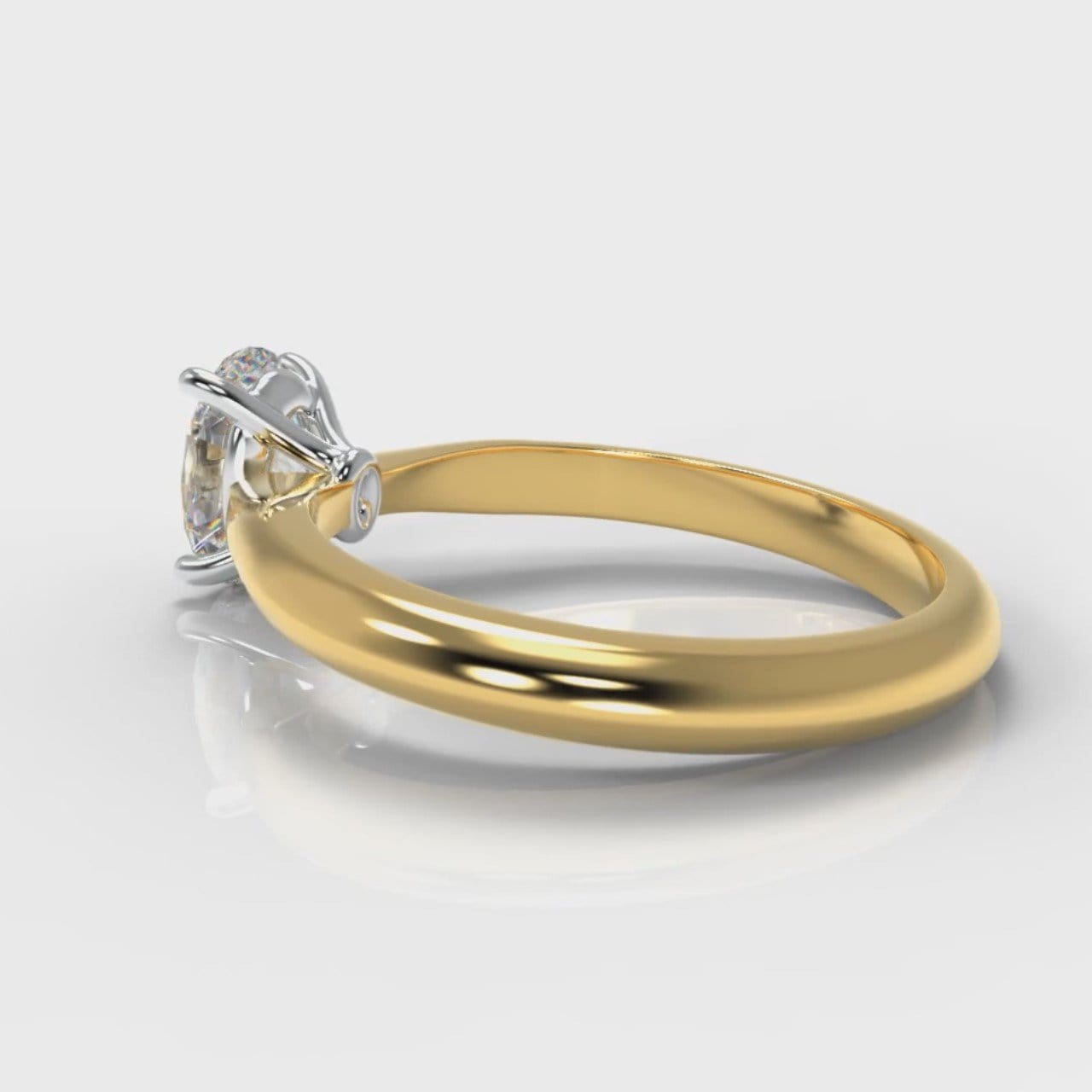 Carrée Solitaire Oval Diamond Engagement Ring - Yellow Gold