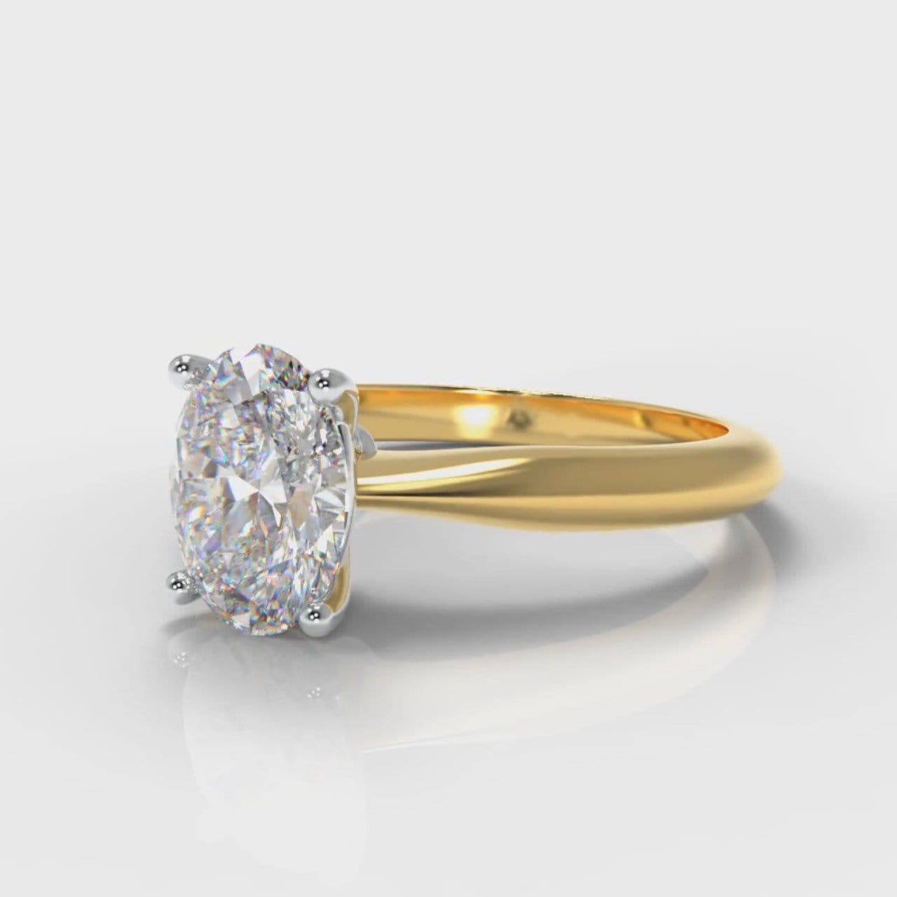 Carrée Solitaire Oval Diamond Engagement Ring - Yellow Gold