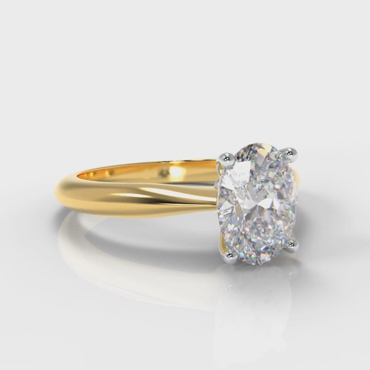 Carrée Solitaire Oval Diamond Engagement Ring - Yellow Gold