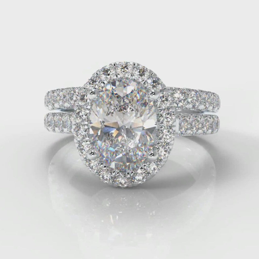 Micropavé Oval Diamond Halo Bridal Set
