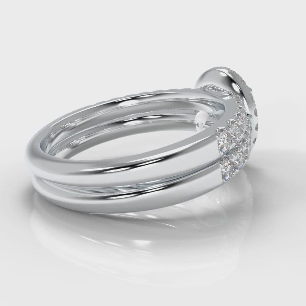 Micropavé Oval Diamond Halo Bridal Set