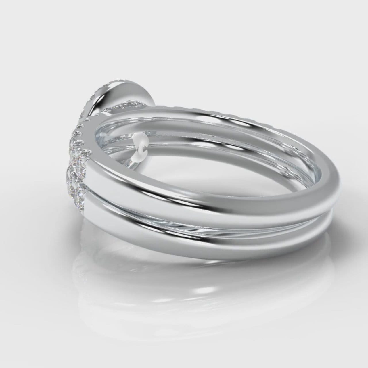 Micropavé Oval Diamond Halo Bridal Set