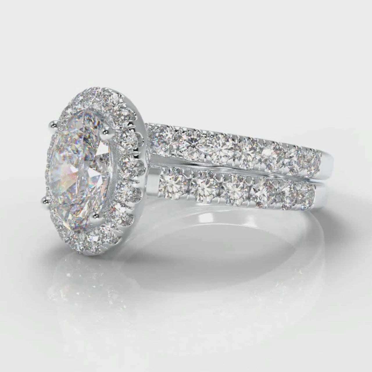 Micropavé Oval Diamond Halo Bridal Set