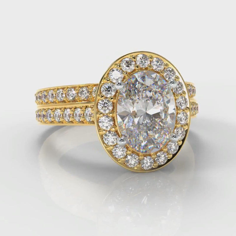 Pavé Oval Diamond Halo Bridal Set - Yellow Gold