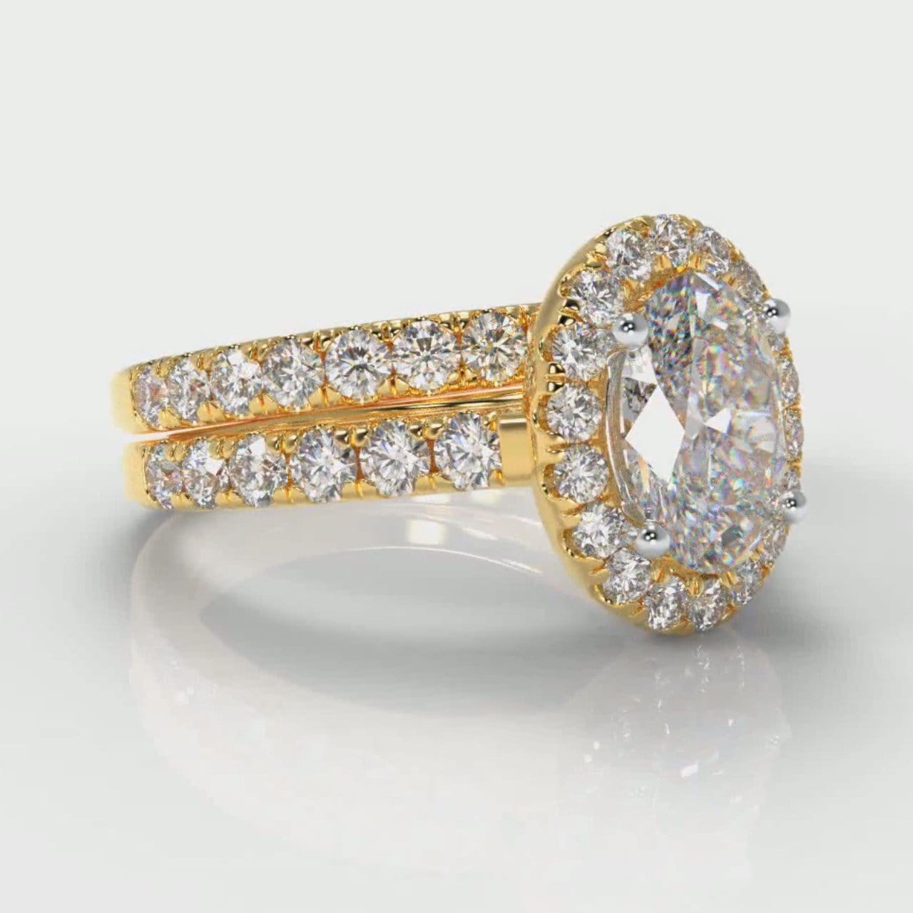 Micropavé Oval Diamond Halo Bridal Set - Yellow Gold