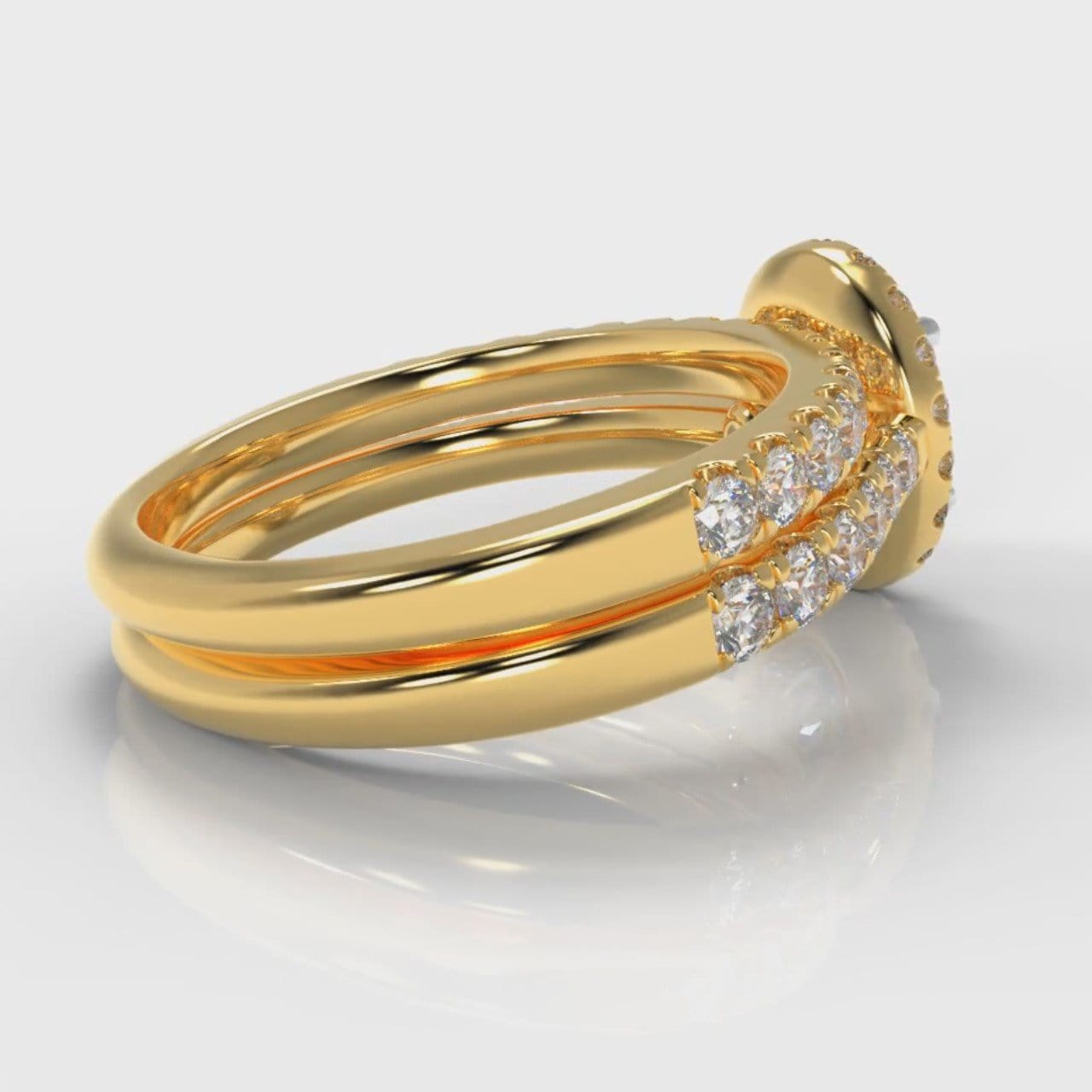 Micropavé Oval Diamond Halo Bridal Set - Yellow Gold