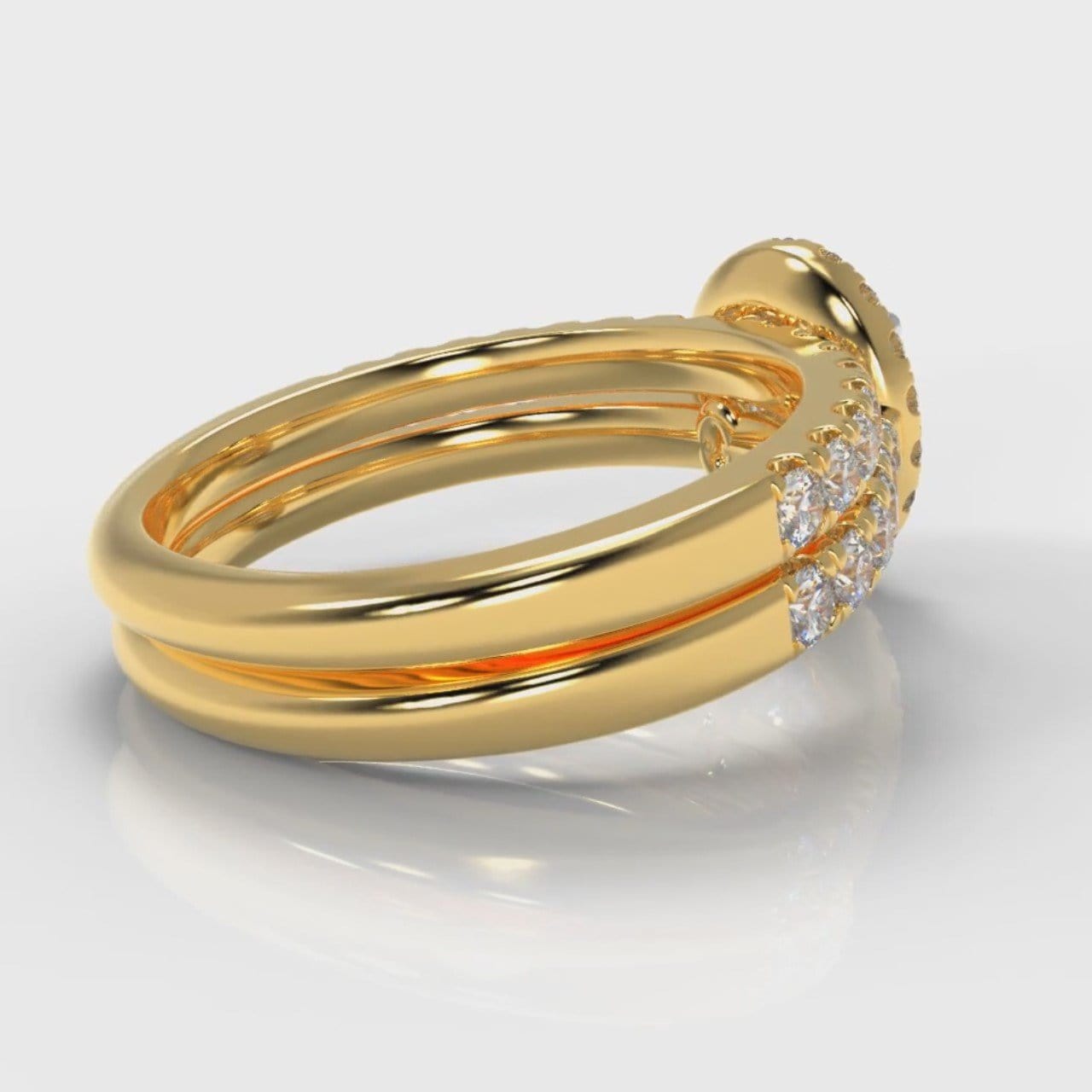 Micropavé Oval Diamond Halo Bridal Set - Yellow Gold