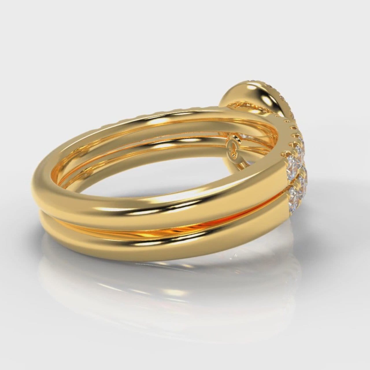 Micropavé Oval Diamond Halo Bridal Set - Yellow Gold