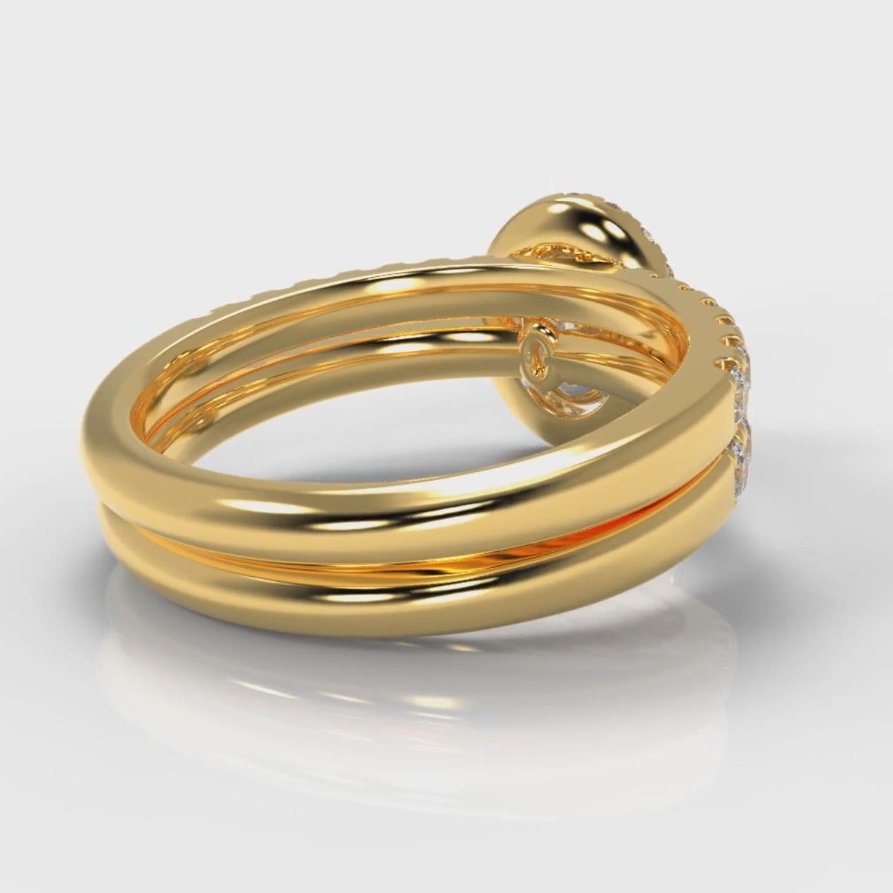 Micropavé Oval Diamond Halo Bridal Set - Yellow Gold