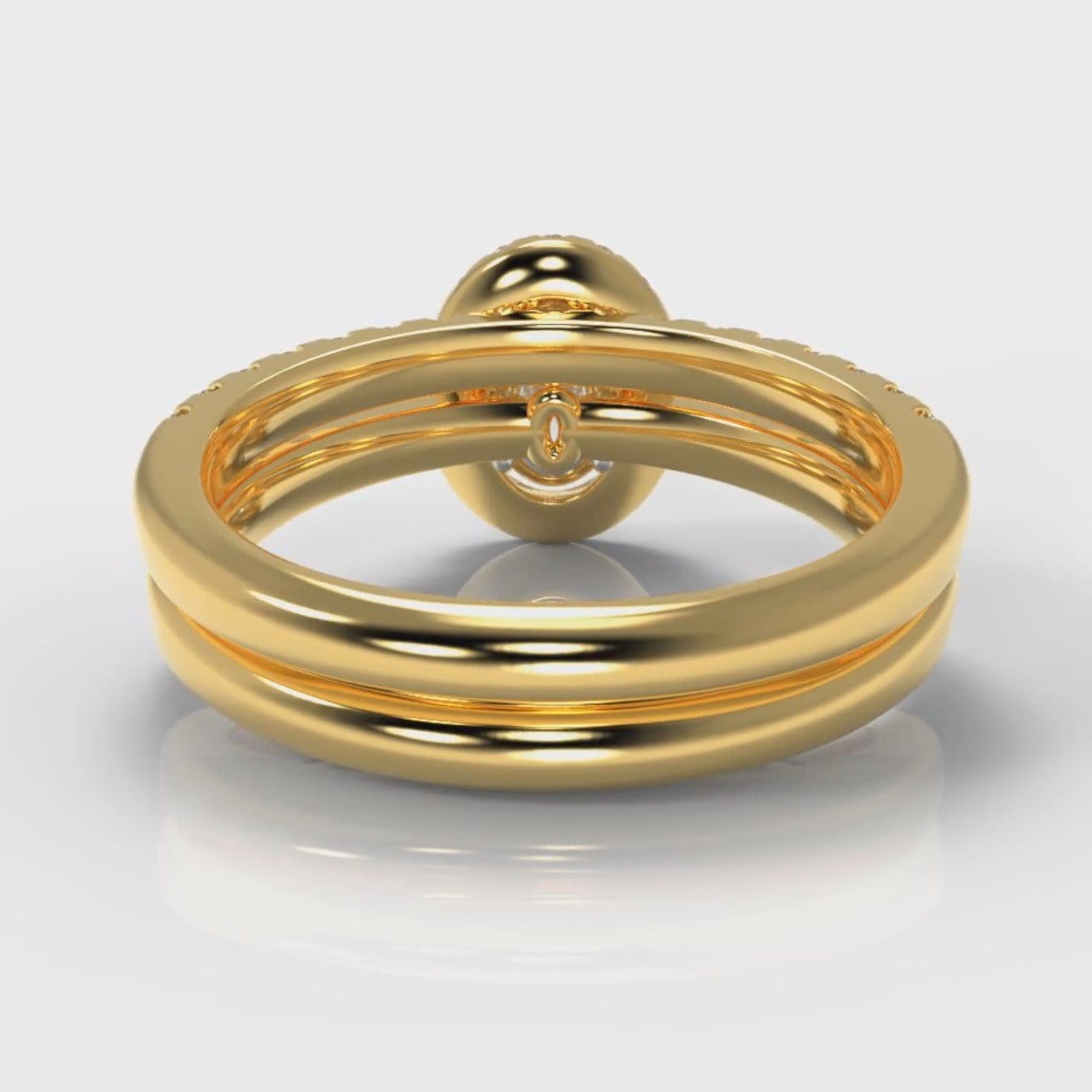 Micropavé Oval Diamond Halo Bridal Set - Yellow Gold