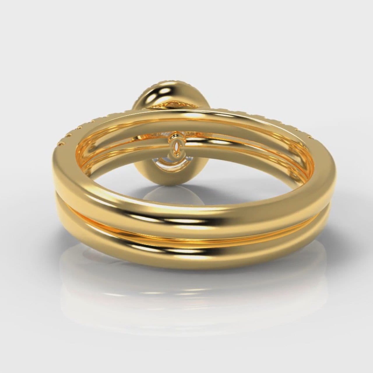 Micropavé Oval Diamond Halo Bridal Set - Yellow Gold